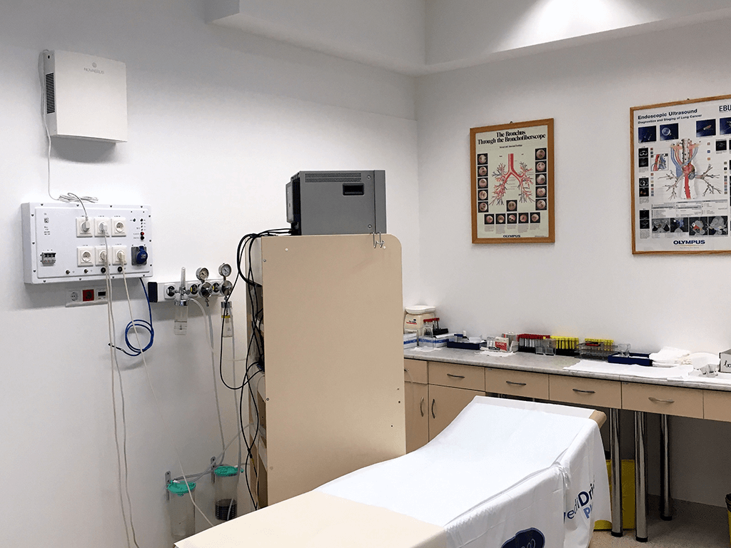 Novaerus plazmatechnológiás légtisztító a budapesti Uzsoki Utcai Kórház bronchoscopiai kezelőjében